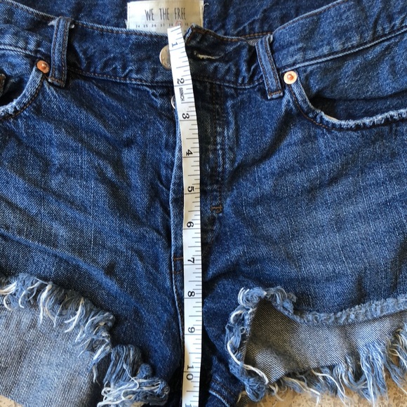 Denim cutoffs - Picture 3 of 5